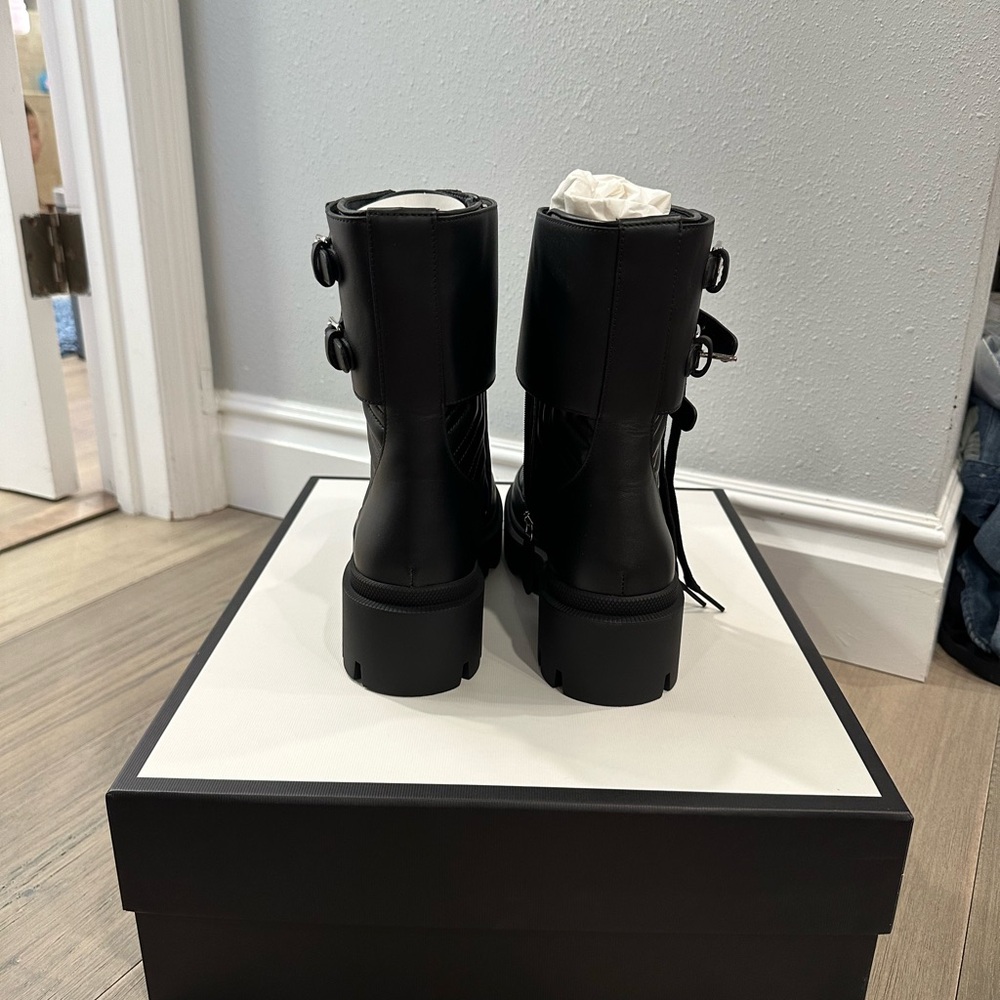 Brand new authentic logo combat boots - Picture 3 of 5